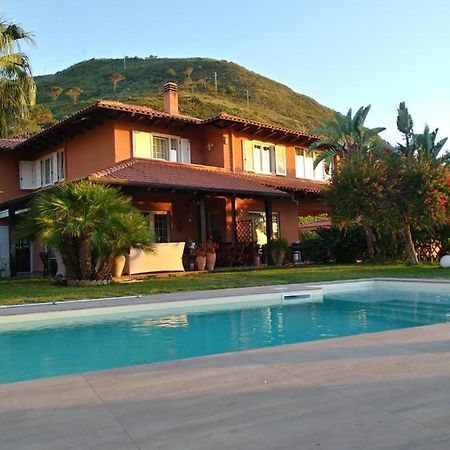 تْشيفالو B&B Villa Di Giorgi المظهر الخارجي الصورة
