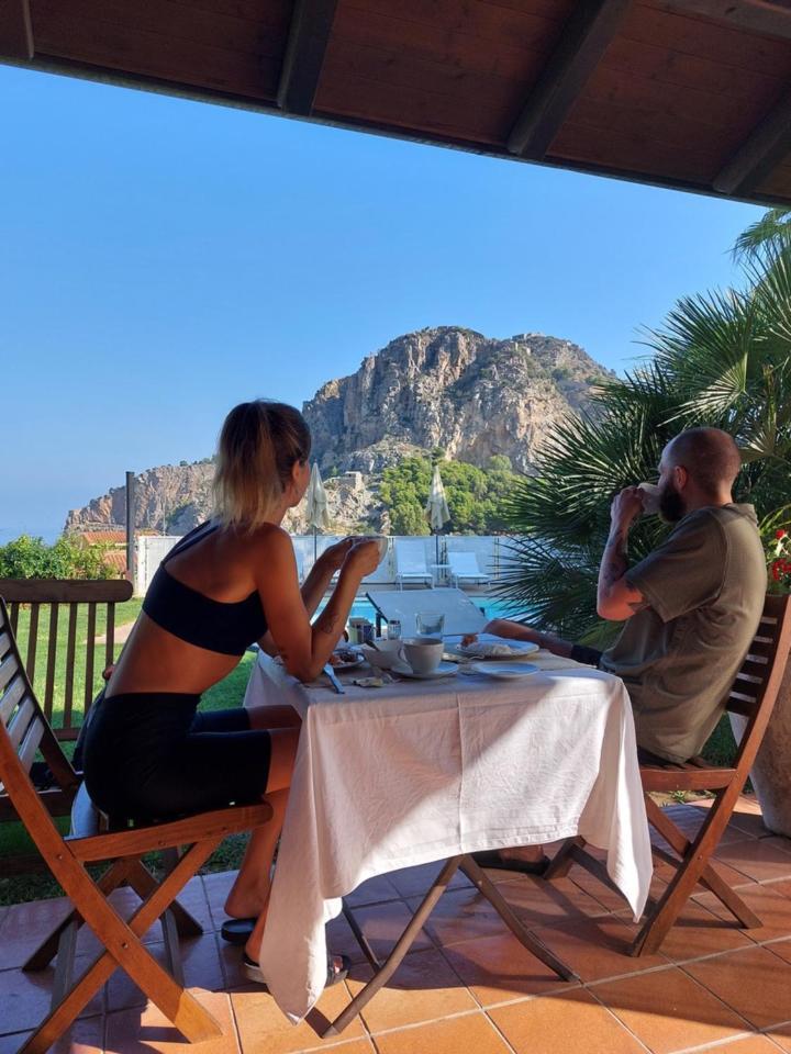 تْشيفالو B&B Villa Di Giorgi المظهر الخارجي الصورة