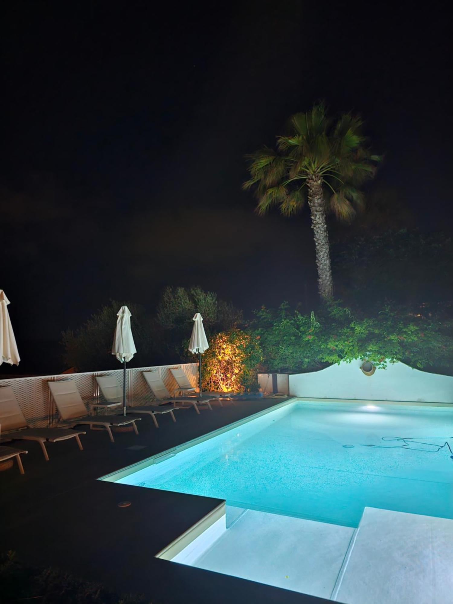 تْشيفالو B&B Villa Di Giorgi المظهر الخارجي الصورة