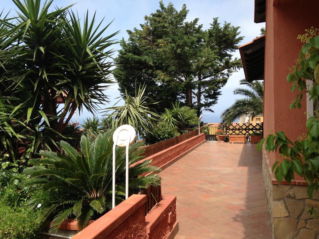 تْشيفالو B&B Villa Di Giorgi المظهر الخارجي الصورة