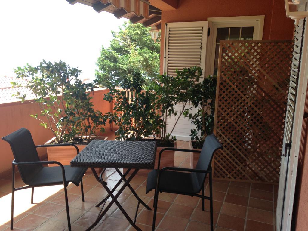 تْشيفالو B&B Villa Di Giorgi الغرفة الصورة