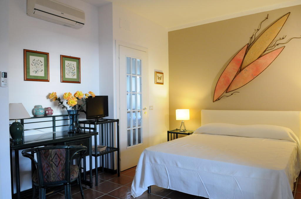 تْشيفالو B&B Villa Di Giorgi الغرفة الصورة